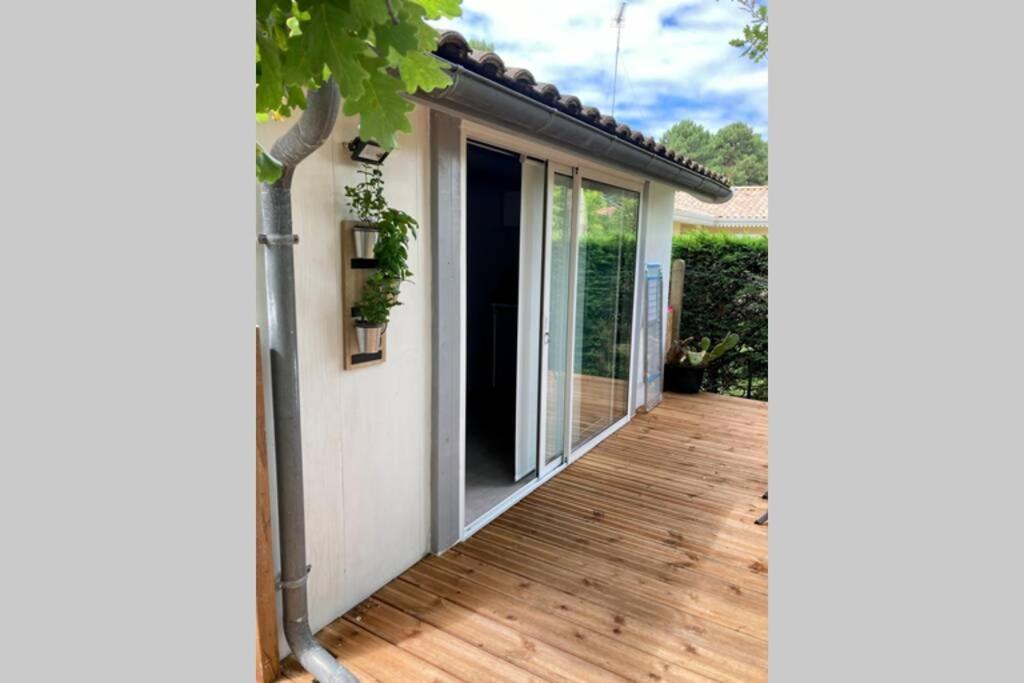 Charmant Chalet Avec Une Grande Terrasse Au Pyla ลาเตสเตอ-เดอ-บูค ภายนอก รูปภาพ