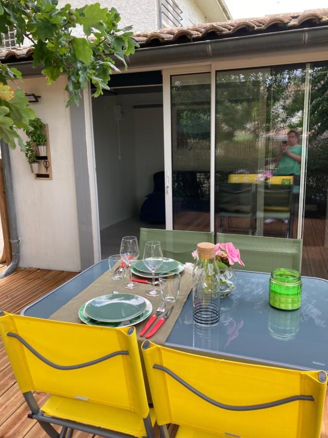 Charmant Chalet Avec Une Grande Terrasse Au Pyla ลาเตสเตอ-เดอ-บูค ภายนอก รูปภาพ